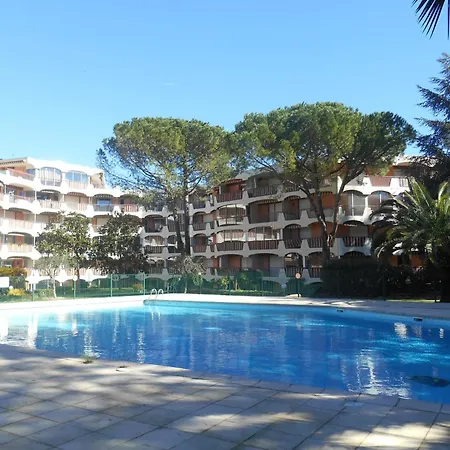 2 Pieces Proche De Cannes